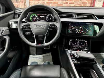 Audi Q8 Q8 e-tron Sportback 408cv 55 Quattro S-LINE (2023) - Photo 4