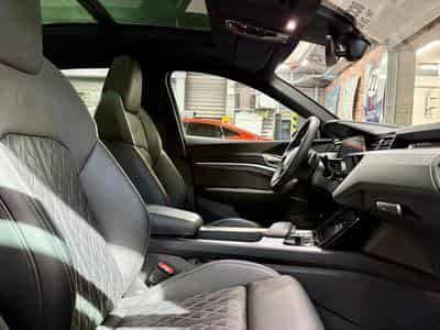 Audi Q8 Q8 e-tron Sportback 408cv 55 Quattro S-LINE (2023) - Photo 8