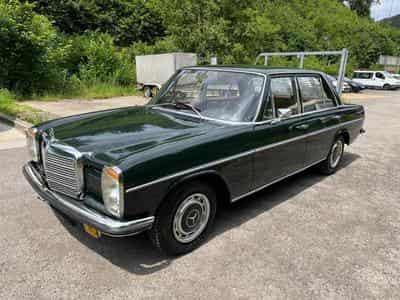 Mercedes 220 /8 (1972) - Photo 1