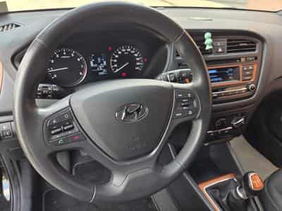 Hyundai i20 Coupé Sport 120 CV Garantie 12 Mois (2017) - Photo 15