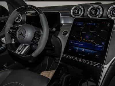 Mercedes C 63 AMG (2024) - Photo 6