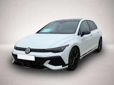 VW Golf (2024) - Photo 1