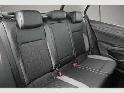 VW Golf (2025) - Photo 5
