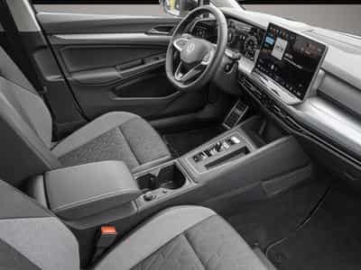 VW Golf (2025) - Photo 6