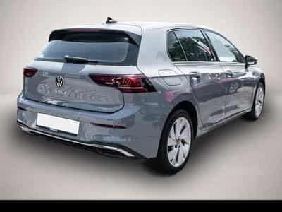 VW Golf (2025) - Photo 3