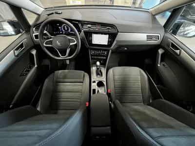 VW Touran (2025) - Foto 8
