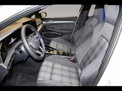 VW Golf (2025) - Photo 3