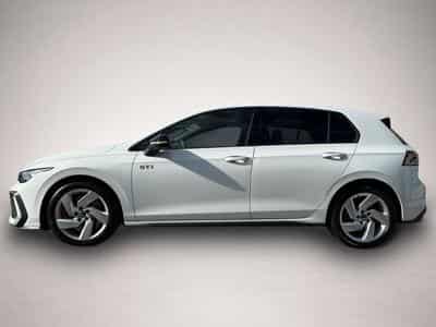 VW Golf (2024) - Photo 2