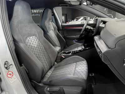 VW Golf 8.5 R Line eTSI 150 MY26 (2026) - Photo 13