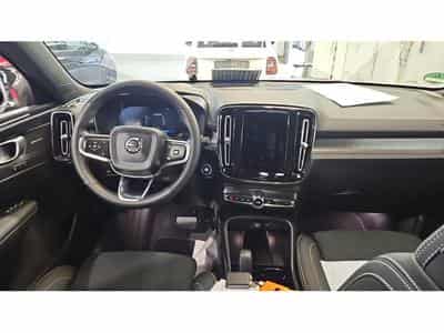 Volvo XC40 B3 Plus Dark DCT (2025) - Foto 6