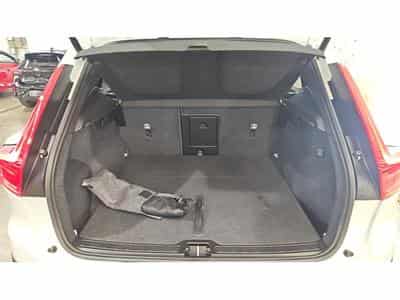 Volvo XC40 B3 Plus Dark DCT (2025) - Foto 9
