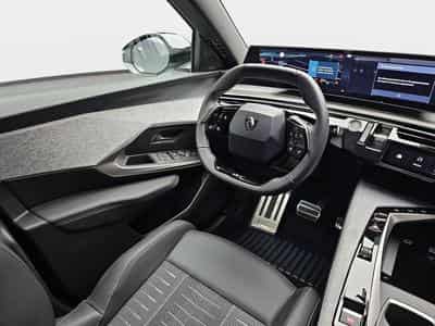 Peugeot 3008 1.2 Hybrid 145 E-DSC6 GT (2025) - Photo 8