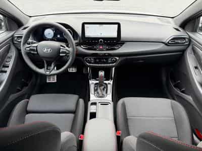 Hyundai i30 1.5 T-GDI 150 DCT N-Line (2026) - Photo 11