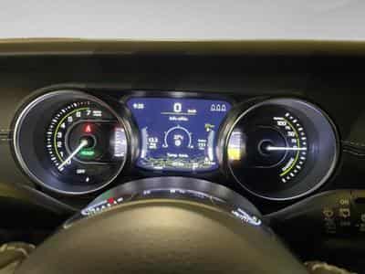Jeep Wrangler 2.0 SAHARA Turbo 272hp AT8 4x4 (2022) - Photo 2