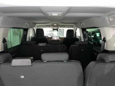 Peugeot Traveller 2.0 BlueHDi 130kW EAT8 (2025) - Photo 14