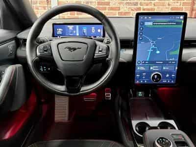 Ford Mustang Mach-E (2024) - Foto 4