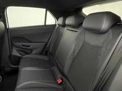 VW T-Roc R-Line (2026) - Photo 13