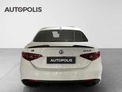 Alfa-Romeo Giulia 2.0 TB 280 Q4 Veloce AUTO (2021) - Photo 8