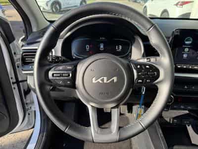 Kia Stonic Pulse 1.0T ISG (2024) - Foto 14