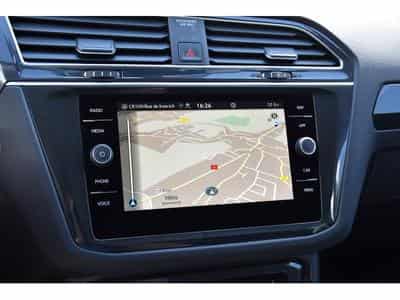VW Tiguan 1.5 TSI Elegance DSG ACC GPS LANE SIDE KEYLESS ATT RMQ 1° M. (2024) - Photo 10