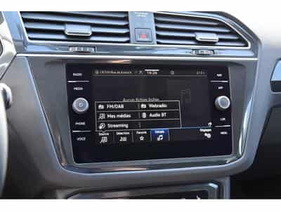 VW Tiguan 1.5 TSI Elegance DSG ACC GPS LANE SIDE KEYLESS ATT RMQ 1° M. (2024) - Photo 11