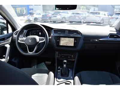 VW Tiguan 1.5 TSI Elegance DSG ACC GPS LANE SIDE KEYLESS ATT RMQ 1° M. (2024) - Photo 9
