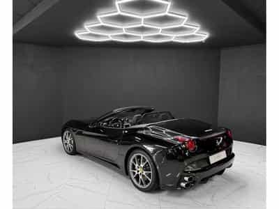 Ferrari California V8 4.3 Nero Daytona (2010) - Photo 3