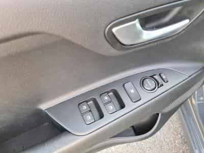 Kia Rio Pulse 1.2 ISG (2022) - Foto 10