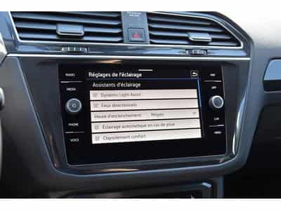 VW Tiguan 1.5 TSI Elegance DSG ACC GPS LANE SIDE KEYLESS ATT RMQ 1° M. (2024) - Photo 13