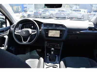 VW Tiguan 1.5 TSI Elegance DSG ACC GPS LANE SIDE KEYLESS ATT RMQ 1° M. (2024) - Photo 9
