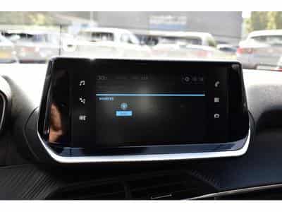 Peugeot 2008 1.2 PureTech Style CLIMA REGUL LANE CAM 1° MAIN (2025) - Photo 10