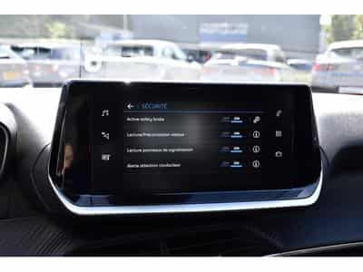 Peugeot 2008 1.2 PureTech Style CLIMA REGUL LANE CAM 1° MAIN (2025) - Photo 12