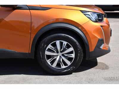 Peugeot 2008 1.2 PureTech Style CLIMA REGUL LANE CAM 1° MAIN (2025) - Photo 5