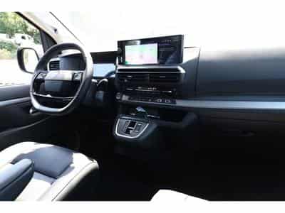 Peugeot Traveller 2.0 BlueHDI 180 AT8 Allure L2 (2025) - Photo 9