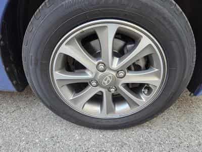 Hyundai i10 1.0 Blue Drive 67 CV Garantie 12 Mois (2016) - Photo 4