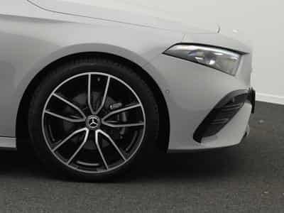 Mercedes A 200 d AMG-Line Multi+Kamera+Night+19" (2025) - Foto 6