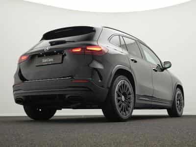 Mercedes GLA 200 d AMG-Line Multi+Kamera+Night+20"+AHK (2025) - Foto 9