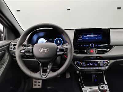 Hyundai i30 Combi 1.0 T-GDi 115cv N-Line NAVI / FULL LED / CAMERA / JA17 (2026) - Photo 9
