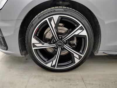 Audi A4 Avant 35 TFSI S-Line Competition  S-tronic *FULL OPTIONS* (2024) - Photo 5