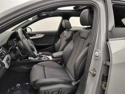 Audi A4 Avant 35 TFSI S-Line Competition  S-tronic *FULL OPTIONS* (2024) - Photo 6