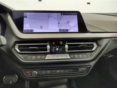 BMW 118 118iA Pack M NAVI / CARPLAY / CAMERA / TO PANO (2024) - Photo 11