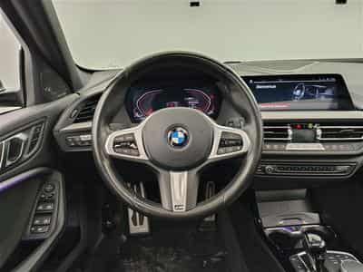 BMW 118 118iA Pack M NAVI / CARPLAY / CAMERA / TO PANO (2024) - Photo 9