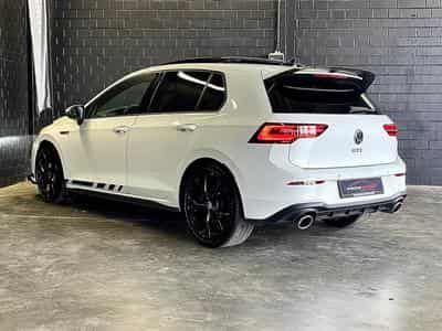 VW Golf GTI Clubsport 2.0 TSI 300 CV DSG7 * MATRIX *PANO* *HARMAN* C (2024) - Photo 3