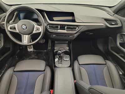 BMW 118 118iA Pack M NAVI / CARPLAY / CAMERA / TO PANO (2024) - Photo 8