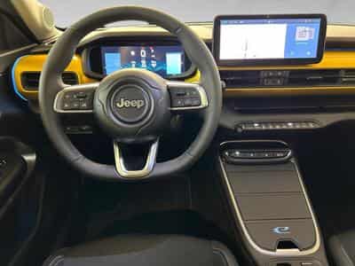 Jeep Avenger SUMMIT (2023) - Foto 3