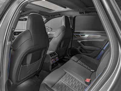 Audi RS6 RS6 Avant PERFORMANCE 4.0 TFSI quattro/22/PANO/KERAMIK/360°/ (2023) - Foto 13
