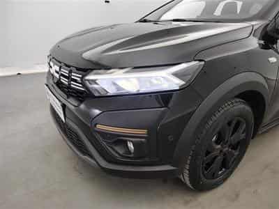 Dacia Jogger Hybrid 1.6 Extreme 7PL / NAVI / CARPLAY / CAMERA (2025) - Photo 15