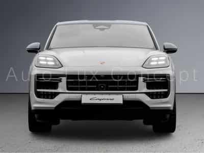 Porsche Cayenne Turbo E-Hybrid Coupé avec Pack GT (2026) - Photo 4
