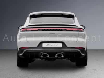 Porsche Cayenne Turbo E-Hybrid Coupé avec Pack GT (2026) - Photo 5
