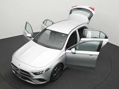 Mercedes A 180 d LED+Kamera+Apple+MBUX (2025) - Photo 12